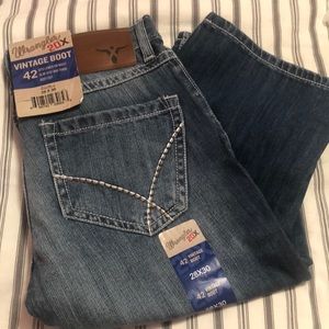 Wrangler Men's 20X No. 42 Vintage Boot Cut Jean